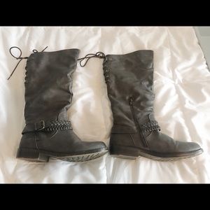 Gray boots *negotiable price*